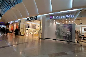 Cenomi Salam Mall image