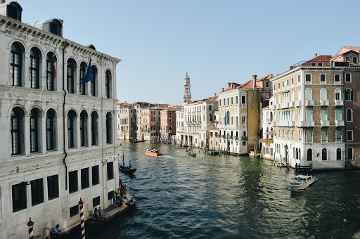 Context Travel (Venice)