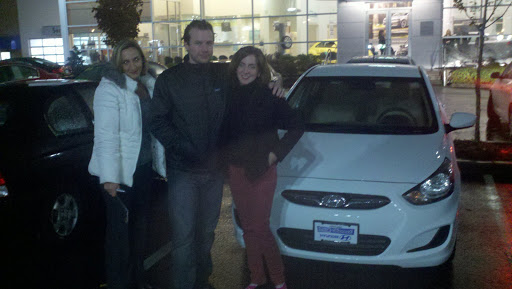 Hyundai Dealer «Hyundai of Portland», reviews and photos, 12345 E Burnside St, Portland, OR 97233, USA