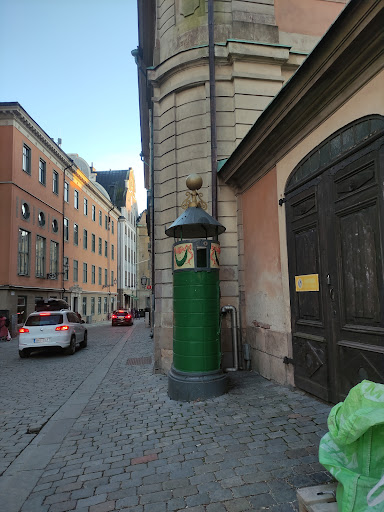 Källargränd Urinoar, Källargränd 4, 111 29 Stockholm