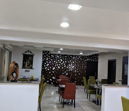Polo Court Hotel photo