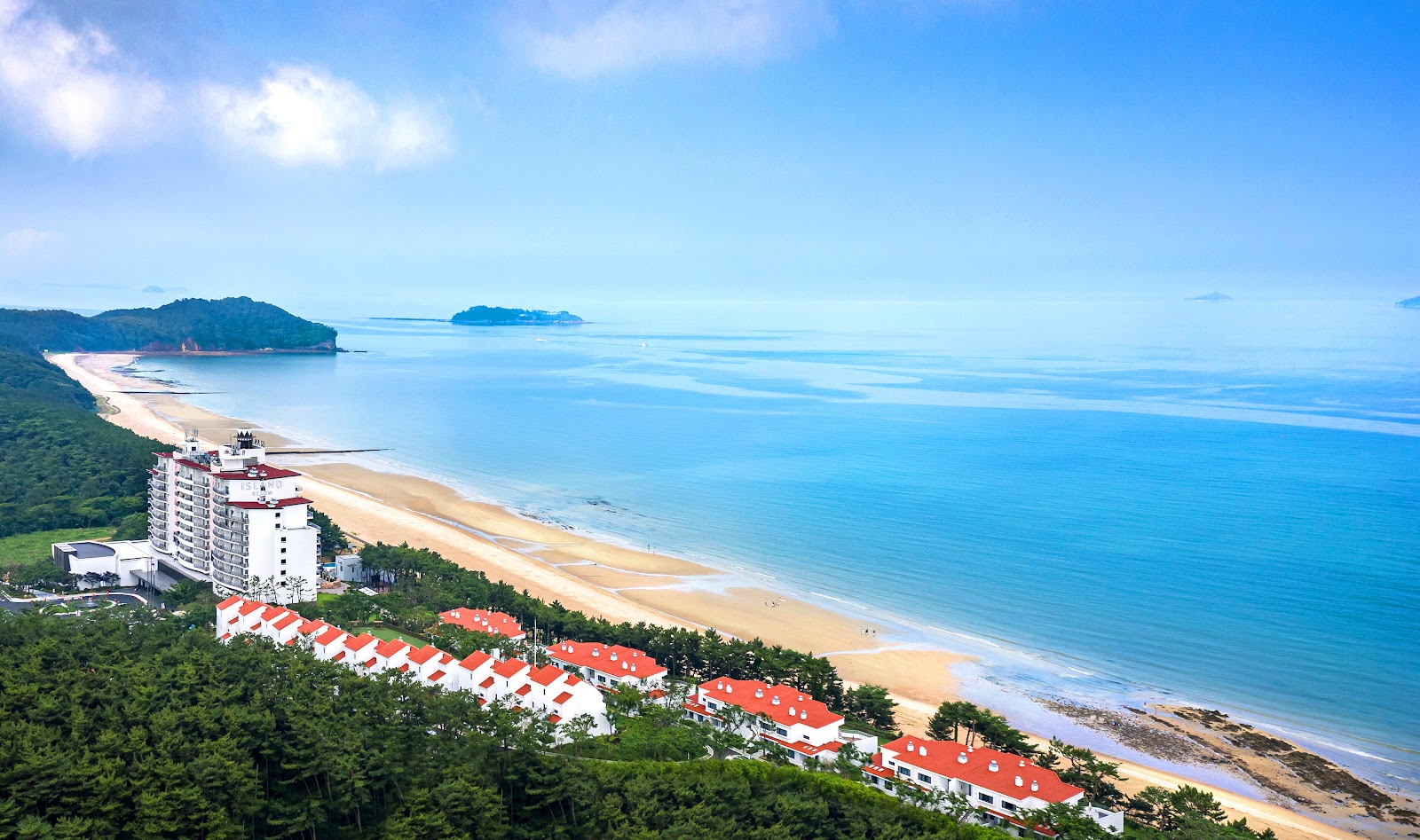 Foto de Kkotji Beach - lugar popular entre os apreciadores de relaxamento