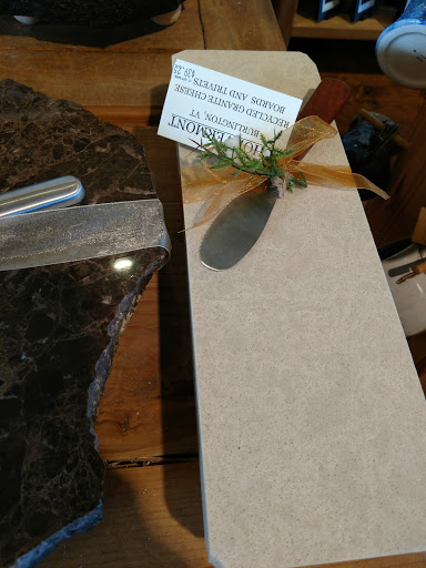 Gift Shop «Vermont Gift Barn», reviews and photos, 1087 Williston Rd, South Burlington, VT 05403, USA