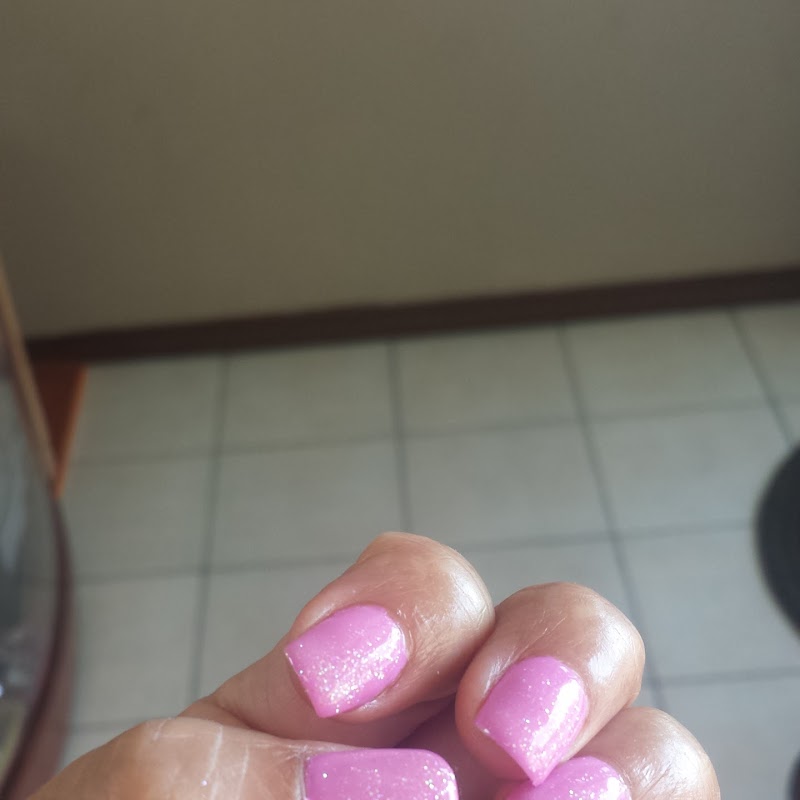 Lucy Nails