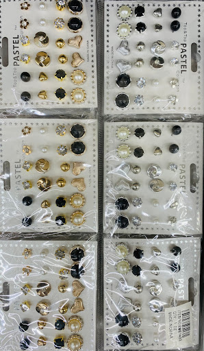 Beauty Supply Store «US Hair & Beauty Supply & Wig», reviews and photos, 3670 E Main St, Columbus, OH 43213, USA