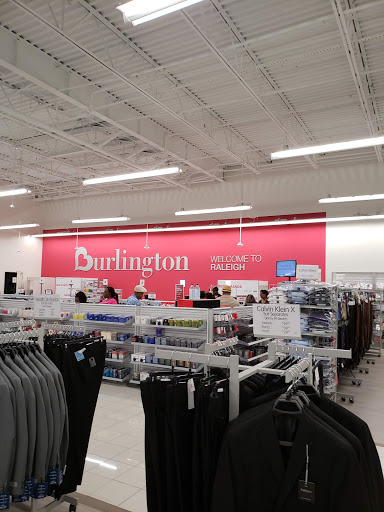 Shopping Mall «Plantation Point Shopping Center», reviews and photos, 6461 Plantation Center Dr, Raleigh, NC 27616, USA