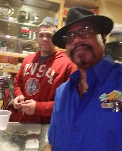 Tobacco Shop «Fernandez Cigar Lounge», reviews and photos, 251 E 123rd St, New York, NY 10035, USA