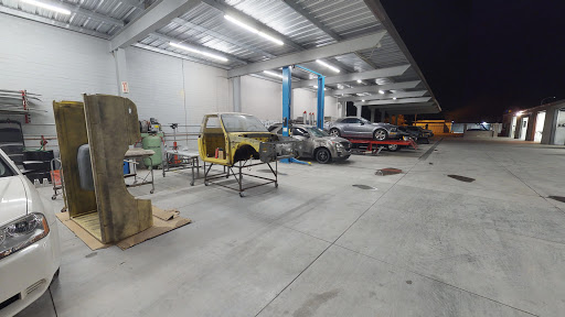 Auto Body Shop «Orlando Auto Body», reviews and photos, 1007 S Center St, Mesa, AZ 85210, USA