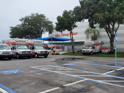RV Storage Facility «U-Haul Moving & Storage at Gandy Blvd», reviews and photos, 3939 W Gandy Blvd, Tampa, FL 33611, USA
