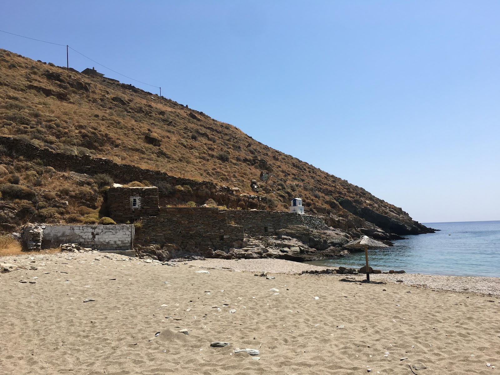 Sikamia'in fotoğrafı dağlarla çevrili