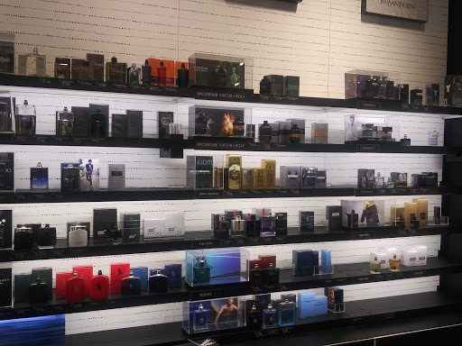 Cosmetics Store «SEPHORA», reviews and photos, 3333 Bear St #213, Costa Mesa, CA 92626, USA