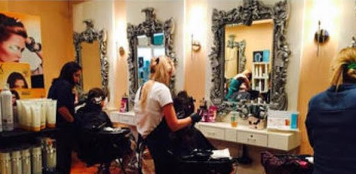 Beauty Salon «Una Donna Piu Beauty Salon And Spa», reviews and photos, 216 N Park Ave, Winter Park, FL 32789, USA