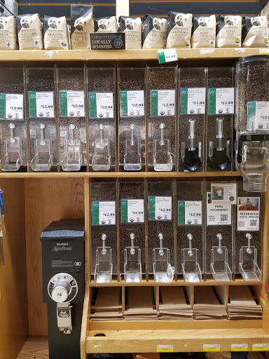 Gourmet Grocery Store «Yes! Organic Market Capitol Hill», reviews and photos, 410 8th St SE, Washington, DC 20003, USA