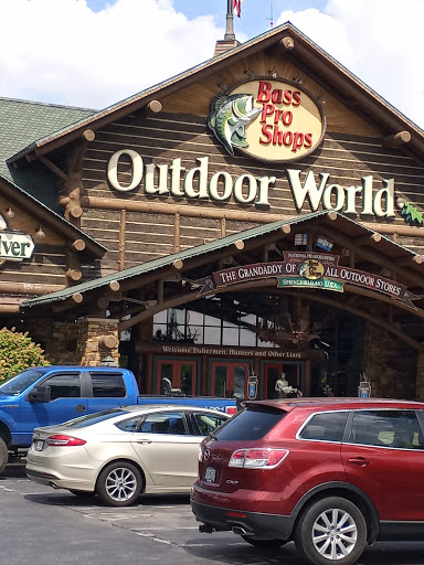 Sporting Goods Store «Bass Pro Shops», reviews and photos, 1935 S Campbell Ave, Springfield, MO 65807, USA