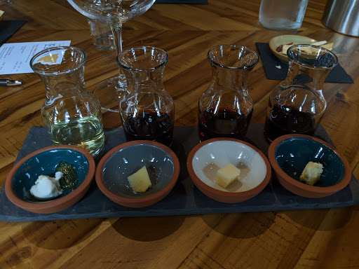 Winery «Erath Winery», reviews and photos, 9409 Northeast Worden Hill Road, Dundee, OR 97115, USA