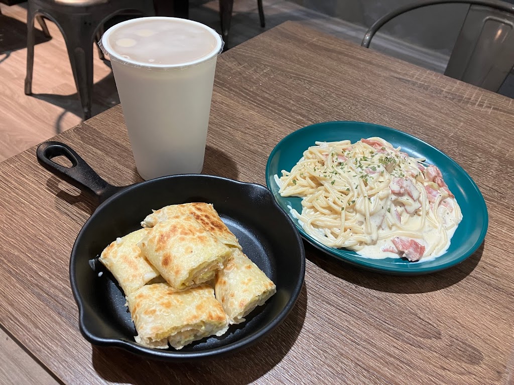 First Date • 初早點 的照片