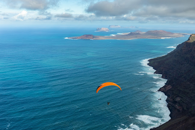 Paraglidingshop - Free To Fly