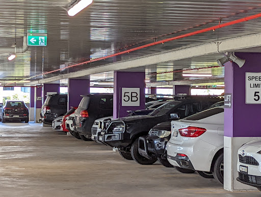 Cheap parking at the airport of Sydney