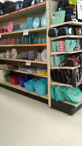 Discount Store «Big Lots», reviews and photos, 1235 Farmington Ave, Bristol, CT 06010, USA