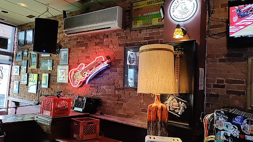 Bar «Park Street Tavern», reviews and photos, 501 Park St, Columbus, OH 43215, USA