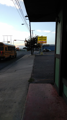 Tobacco Shop «Tobacco Junction», reviews and photos, 414 W Adams Ave, Temple, TX 76501, USA