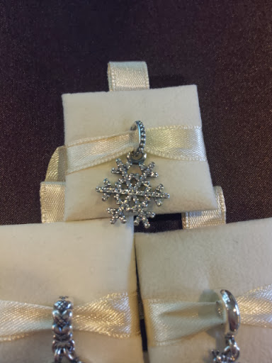 Jeweler «Ecolin Jewelers», reviews and photos, 14 E Broadway, Port Jefferson, NY 11777, USA