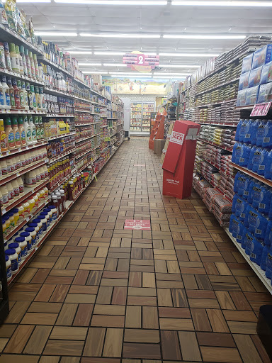 Grocery Store «Supermercado La Chiquita», reviews and photos, 651 Ashland Ave, Aurora, IL 60505, USA
