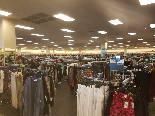 Department Store «Nordstrom Rack Stephanie Street Center», reviews and photos, 579 N Stephanie St, Henderson, NV 89014, USA