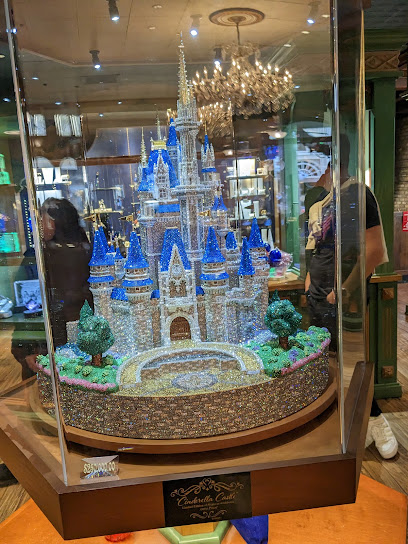 Crystal Arts by Arribas Brothers at Disney Springs