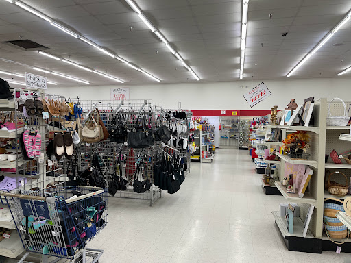 Thrift Store «Ohio Thrift Store», reviews and photos, 5738 Columbus Square, Columbus, OH 43231, USA