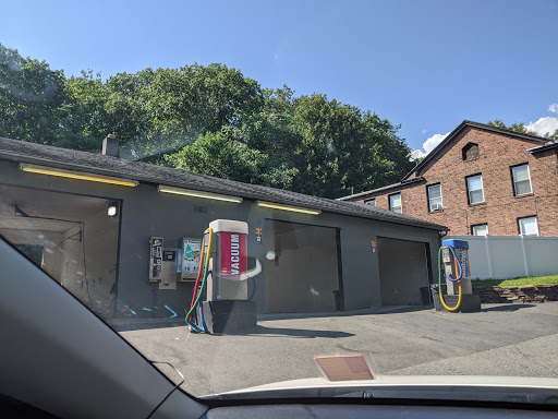 Time for a Car Wash en South Hadley