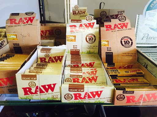 Tobacco Shop «South Side Smoke Shop Stop No.2», reviews and photos, 3333 S Halsted St, Chicago, IL 60608, USA