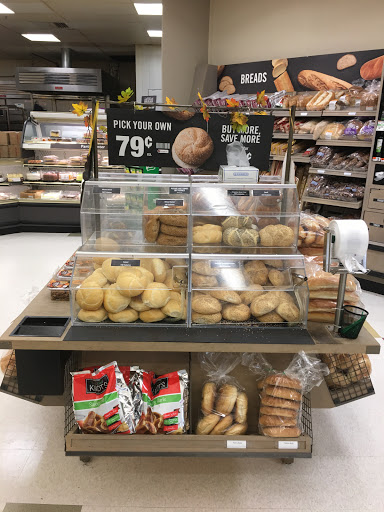 Supermarket «Stop & Shop», reviews and photos, 57-01 Sunrise Hwy, Holbrook, NY 11741, USA