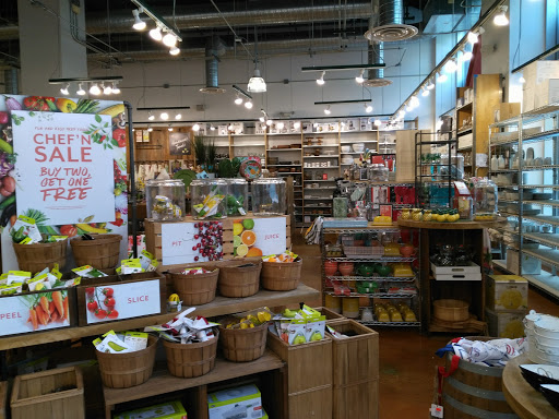 Grocery Store «Whole Foods Market», reviews and photos, 1210 NW Couch St, Portland, OR 97209, USA