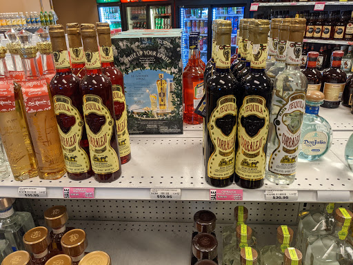 Liquor Store «North Salem Beverage», reviews and photos, 2829 Lancaster Dr NE, Salem, OR 97305, USA