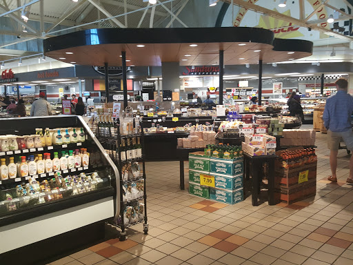Grocery Store «Schnucks», reviews and photos, 6600 Clayton Rd, Richmond Heights, MO 63117, USA