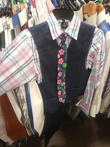 Clothing Store «K&G Fashion Superstore», reviews and photos, 4625 S Cooper St, Arlington, TX 76017, USA