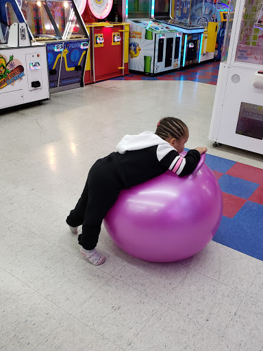 Entertainer «Funtopia USA», reviews and photos, 66-26 Metropolitan Ave, Middle Village, NY 11379, USA