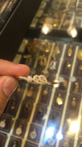 المنهالي للاقمشه الراقيه 