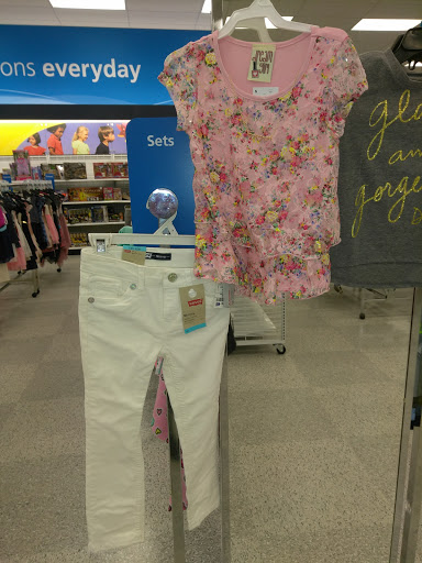 Clothing Store «Ross Dress for Less», reviews and photos, 5220 Memorial Dr, Stone Mountain, GA 30083, USA