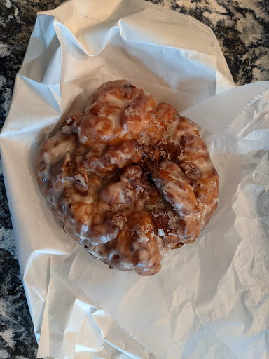 Donut Shop «Suzy-Jo Donuts», reviews and photos, 49 E 4th St, Bridgeport, PA 19405, USA