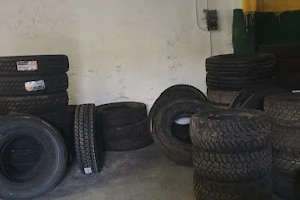 Molina Services deisel mechanic and tires image