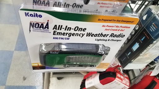 Sporting Goods Store «Big 5 Sporting Goods», reviews and photos, 3420 Arden Way, Sacramento, CA 95825, USA