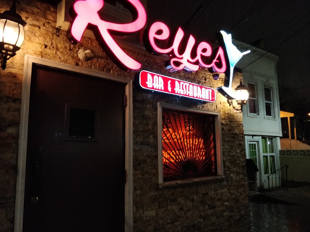 Reyes Bar & Restaurant 06902