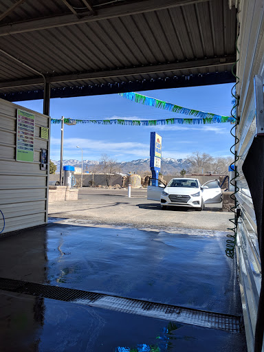 San Mateo Car Wash en Albuquerque