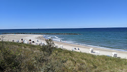 Wellenbrecher Ahrenshoop Strand'in fotoğrafı düz ve uzun ile birlikte