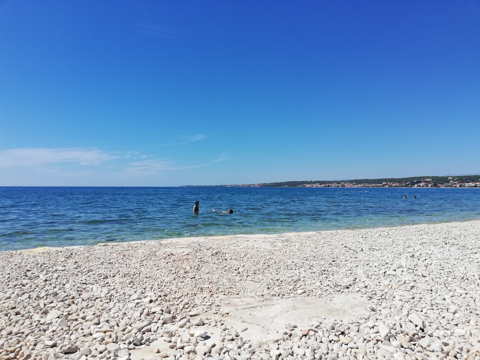 Fotografija Borik beach z sivi kamenček površino