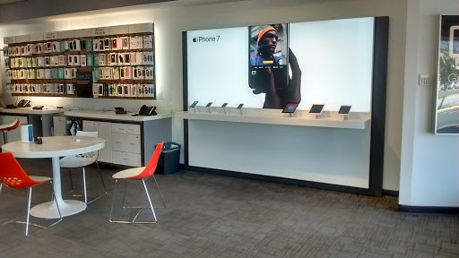 Cell Phone Store «AT&T», reviews and photos, 1981 Woodbury Ave, Portsmouth, NH 03801, USA