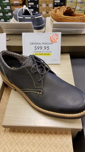 Shoe Store «DSW Designer Shoe Warehouse», reviews and photos, 6722 Charlotte Pike, Nashville, TN 37209, USA