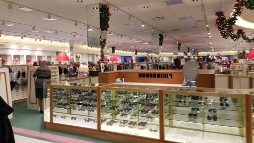 Department Store «Von Maur», reviews and photos, 1530 Polaris Pkwy, Columbus, OH 43240, USA